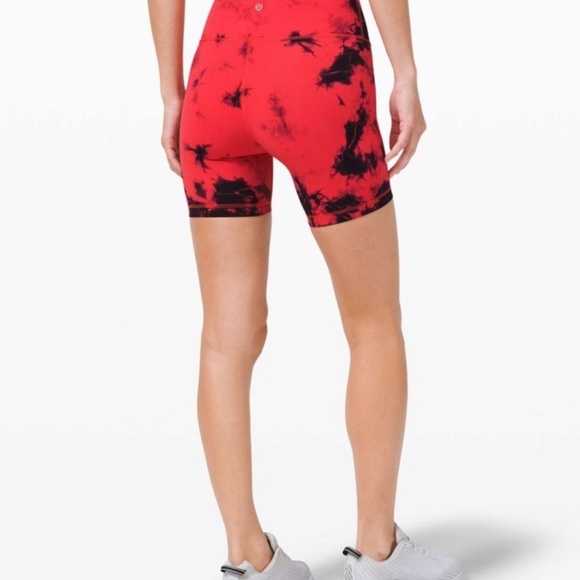 Lululemon Align Tie-Dye Bike Shorts – Red & Black, Size 2 - Picture 7 of 10